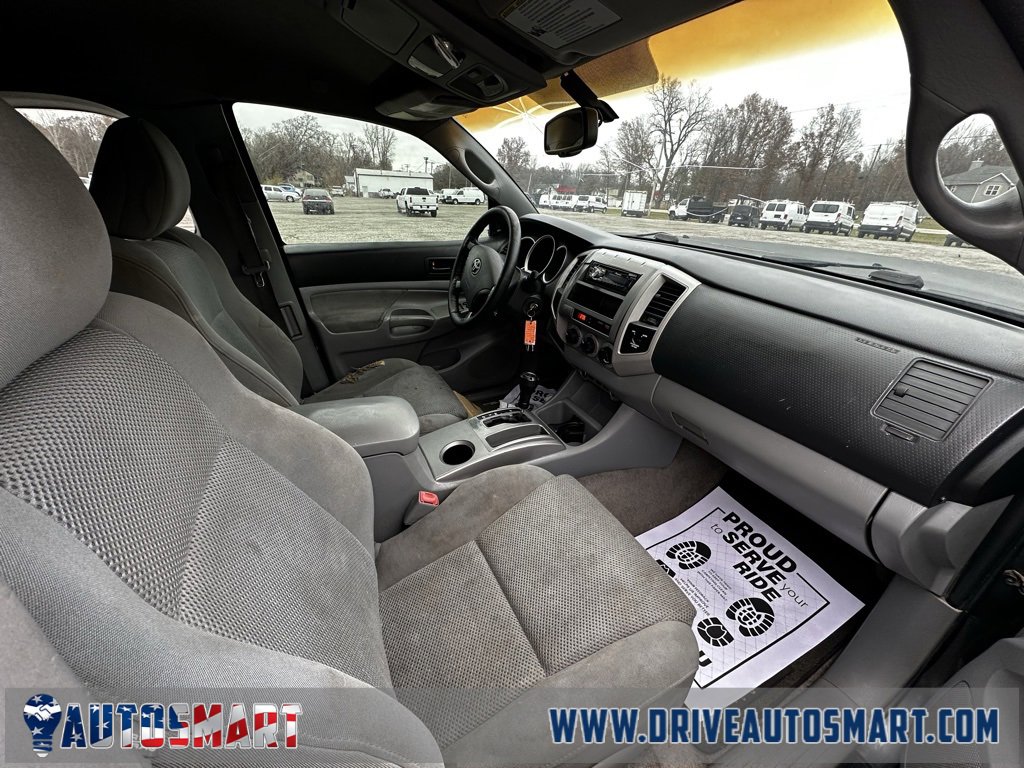 Used 2009 Toyota Tacoma PreRunner image 9