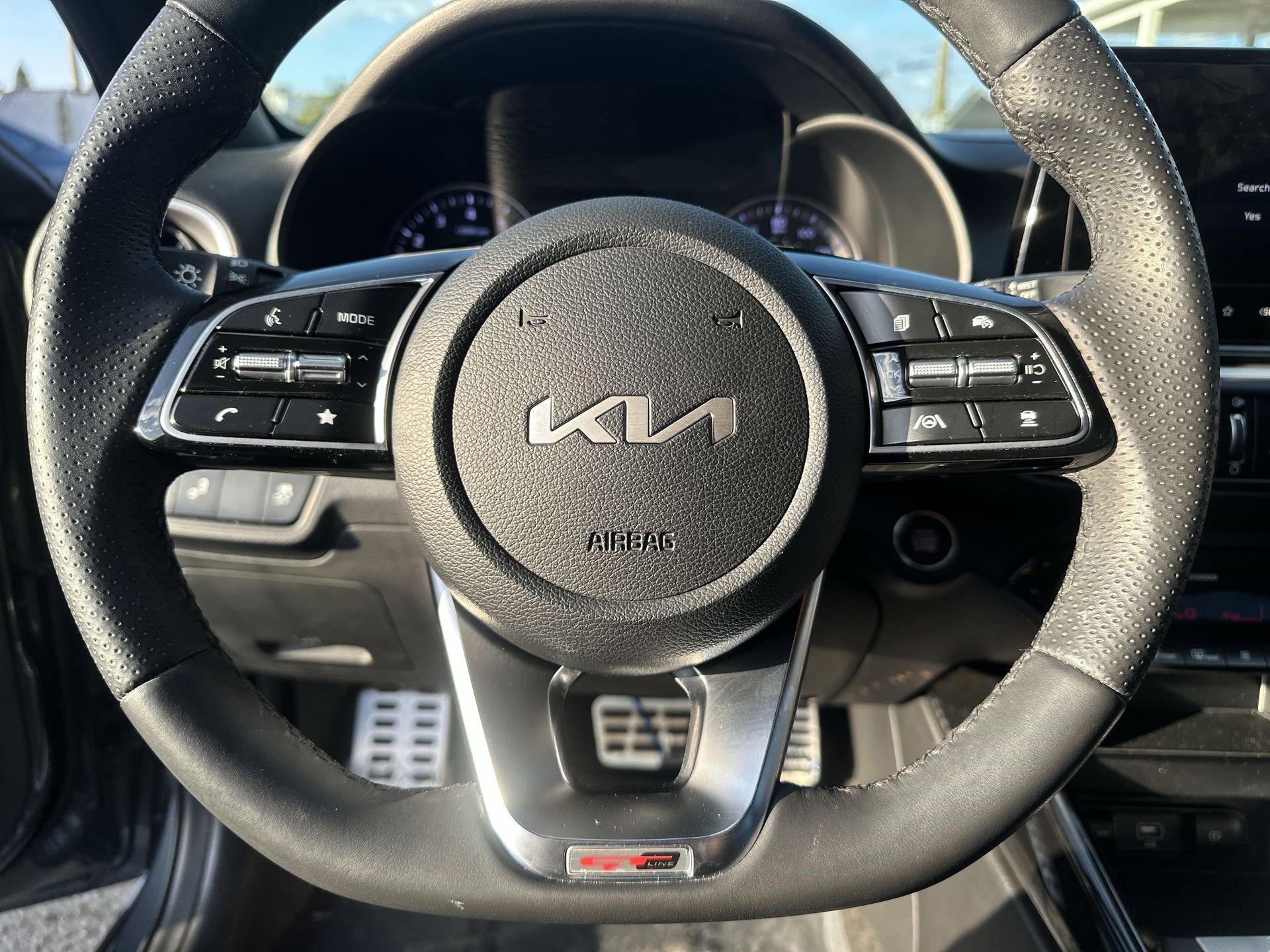 Certified 2024 Kia Forte GT-Line image 11