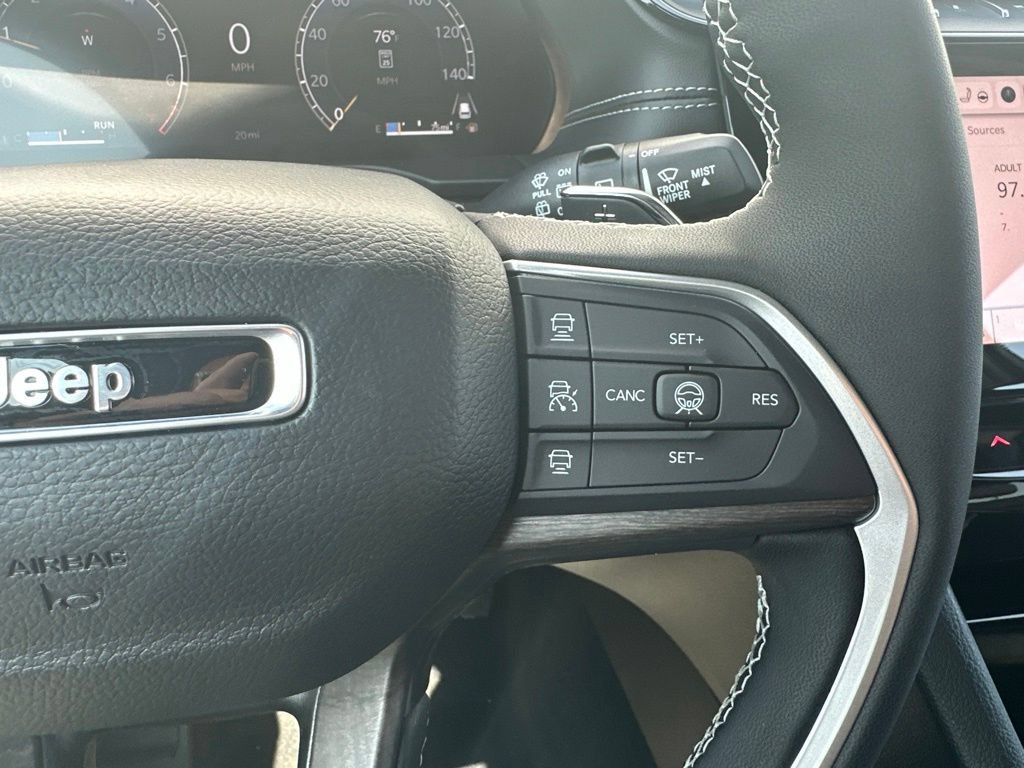 New 2026 Jeep Grand Cherokee L Limited w/ Limited Altitude Package AWD/4WD image 31