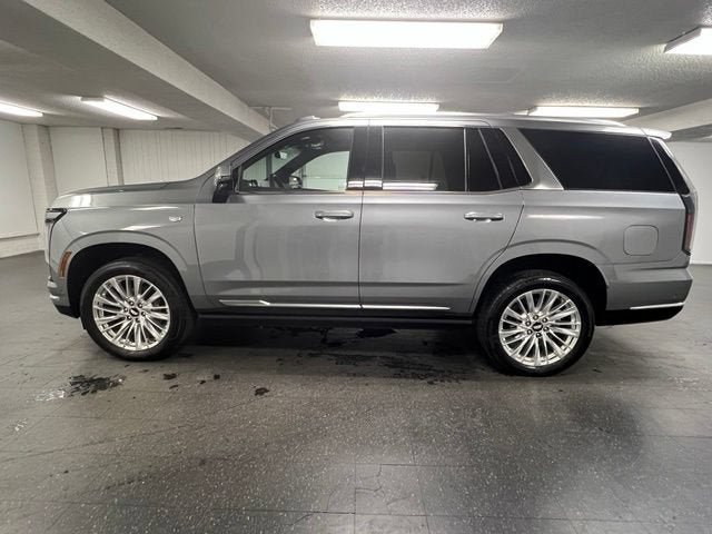Certified 2026 Cadillac Escalade Luxury AWD/4WD image 2