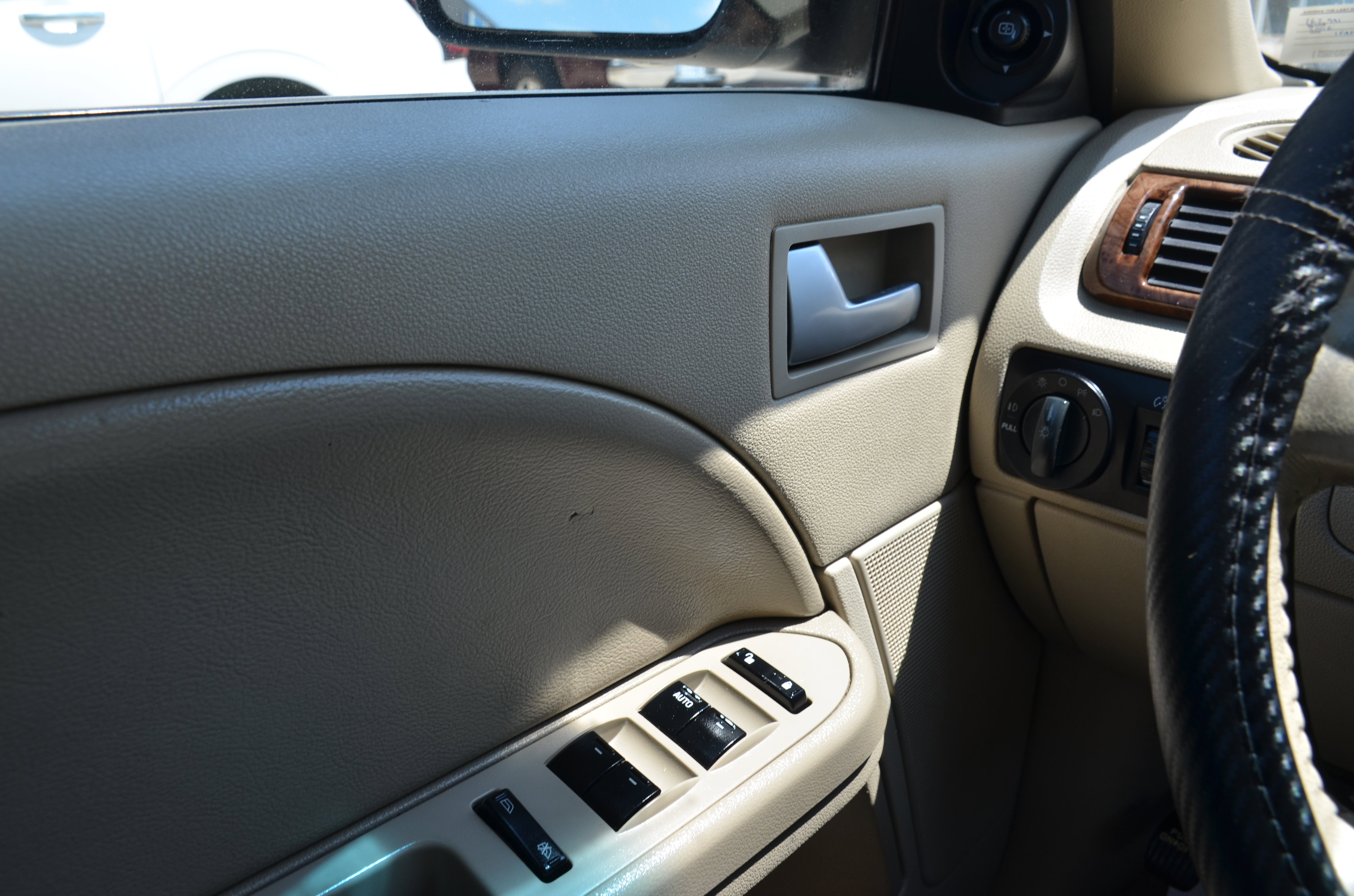 Used 2006 Ford Five Hundred SEL FWD image 25