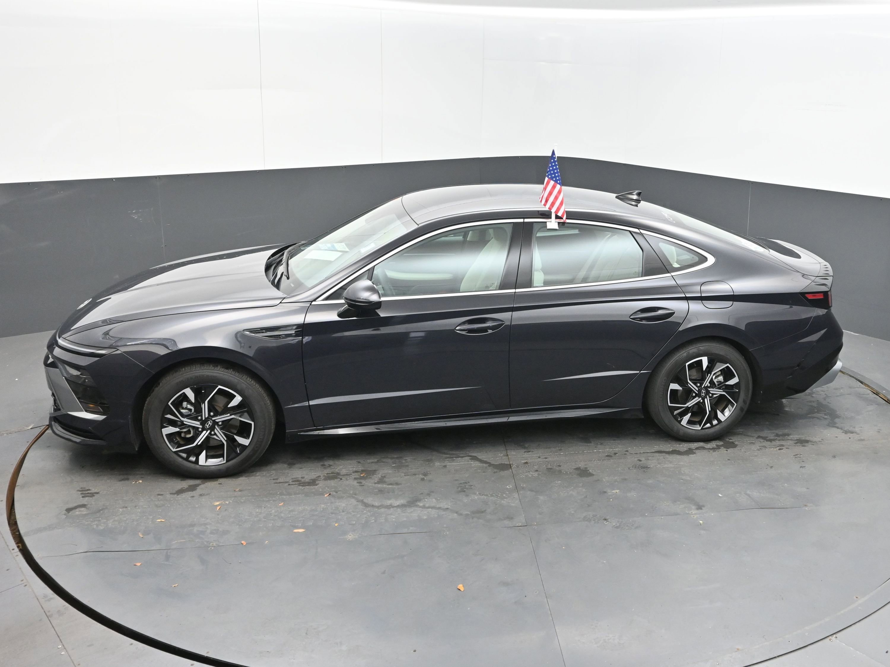 Used 2025 Hyundai Sonata SEL FWD image 36