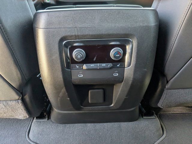 Used 2024 Chevrolet Suburban Premier AWD/4WD image 16