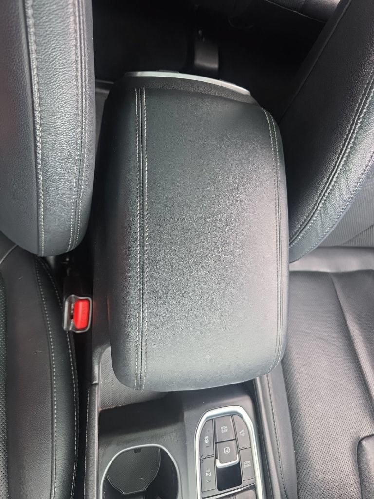 Used 2020 Hyundai Santa Fe SEL w/ Convenience + Premium Package AWD/4WD image 43