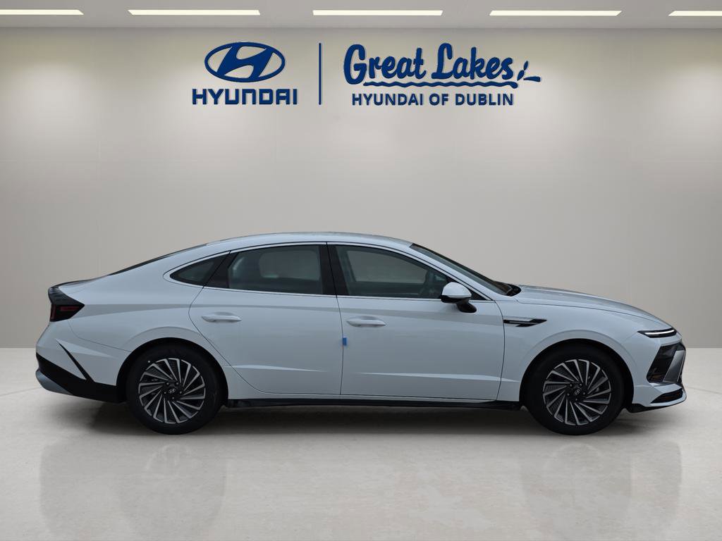 Certified 2025 Hyundai Sonata SEL FWD image 6