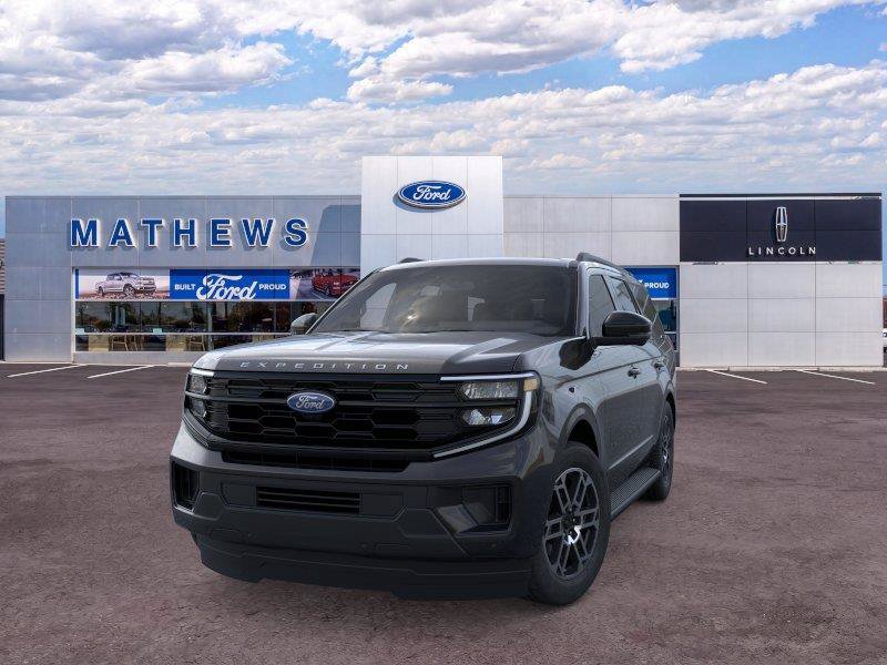 New 2026 Ford Expedition Active AWD/4WD image 2