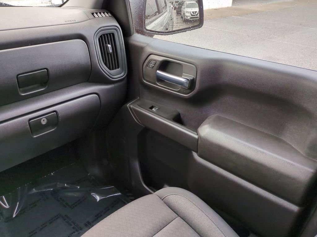 Used 2024 Chevrolet Silverado 1500 Custom w/ LPO, Dark Essentials Package image 17