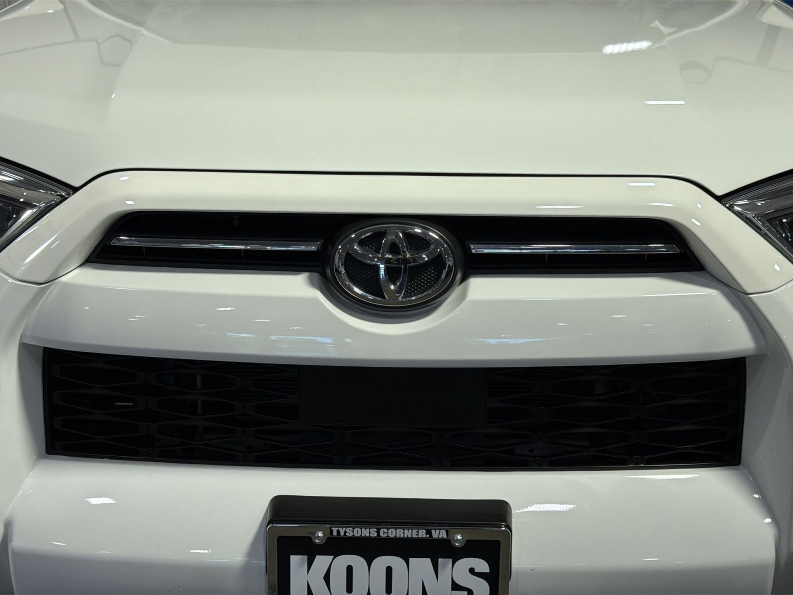 Used 2024 Toyota 4Runner SR5 Premium AWD/4WD image 12