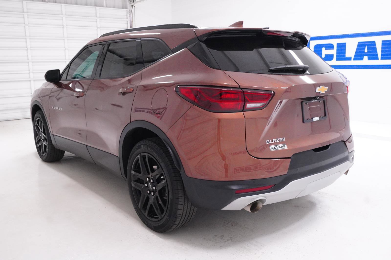 Used 2024 Chevrolet Blazer LT w/ Convenience Package FWD image 11