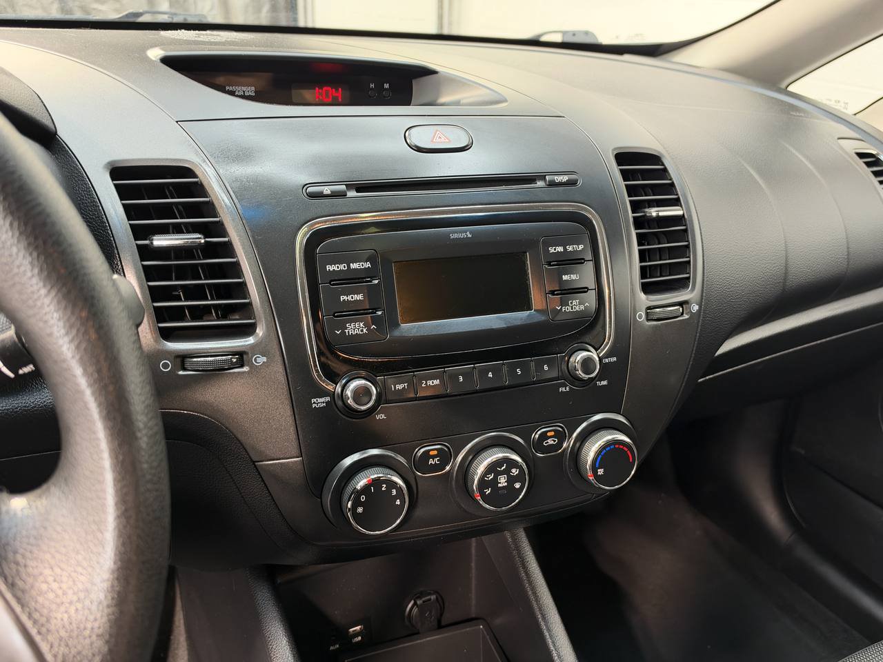 Used 2017 Kia Forte LX FWD image 21