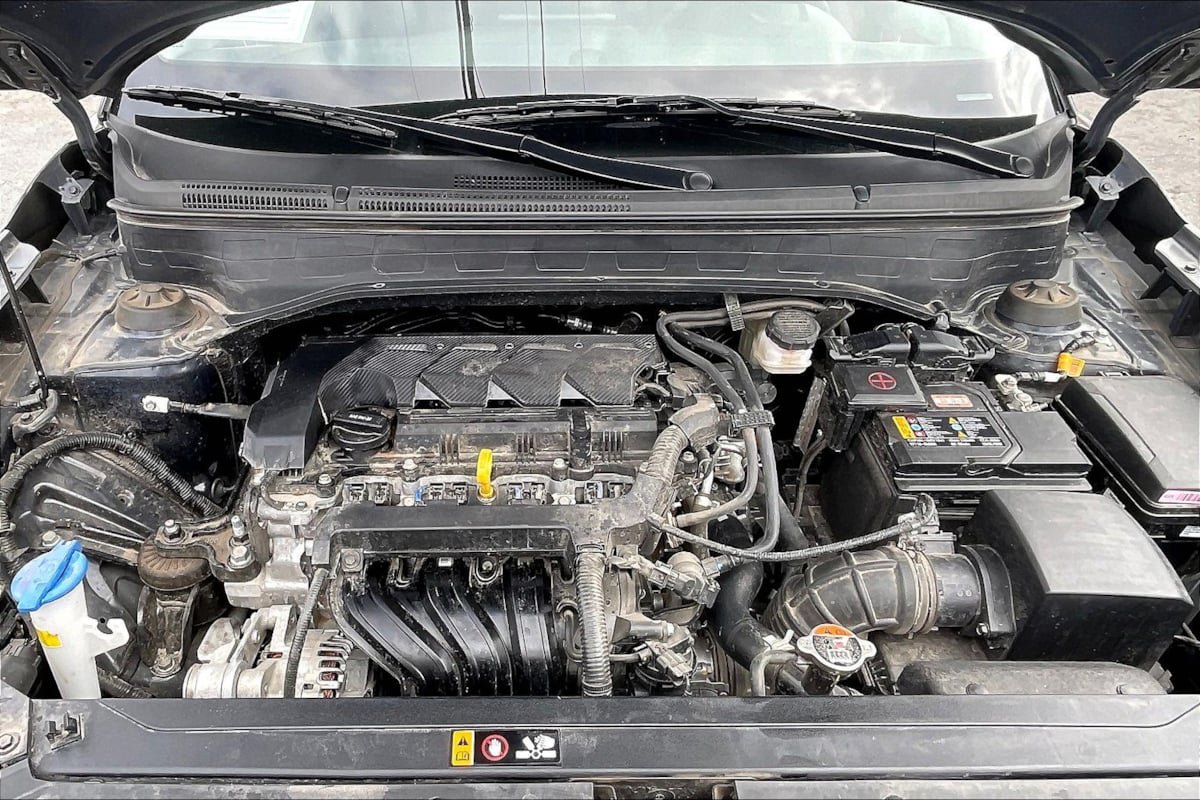 Used 2024 Hyundai Venue SE FWD image 10