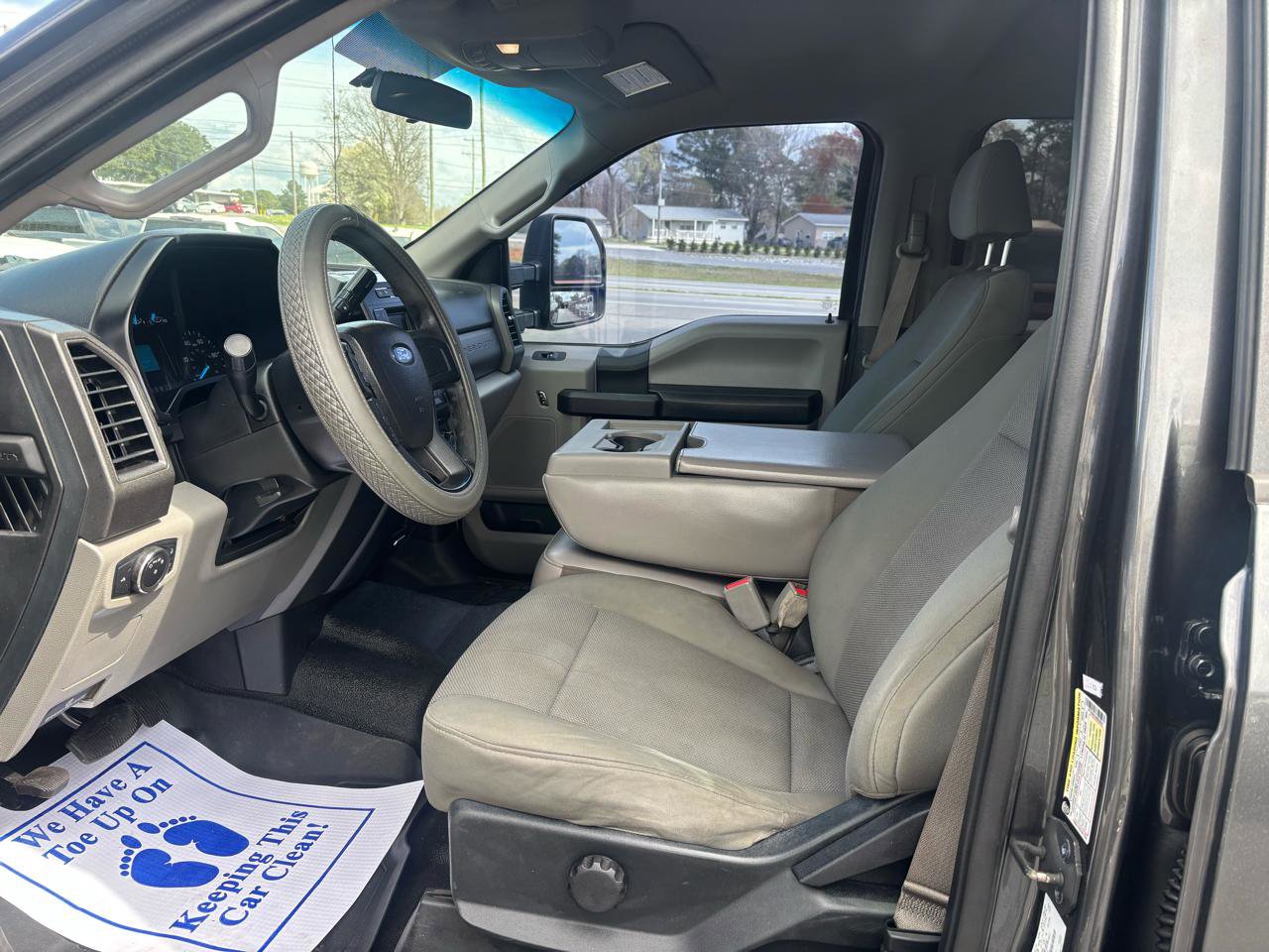 Used 2017 Ford F250 XL w/ Power Equipment Group AWD/4WD image 11