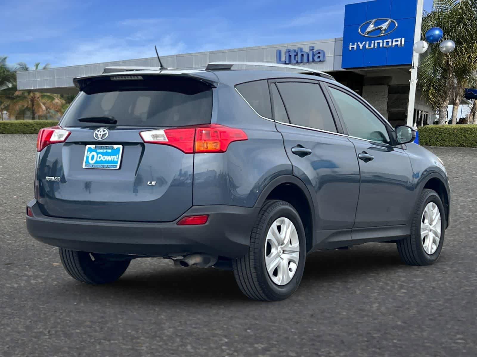 Used 2013 Toyota RAV4 LE image 3