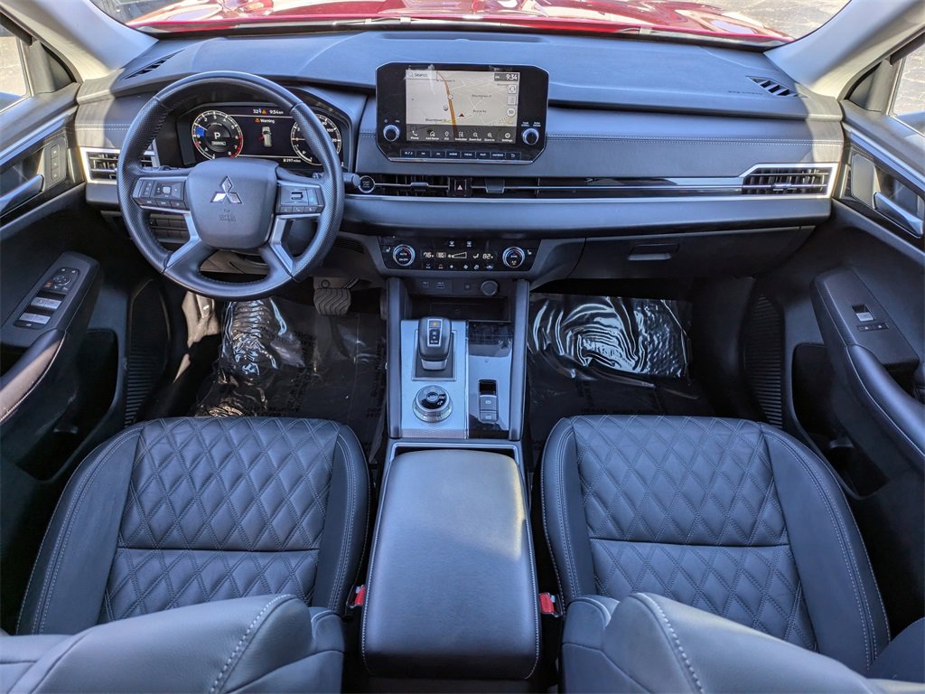 Used 2024 Mitsubishi Outlander SEL image 17