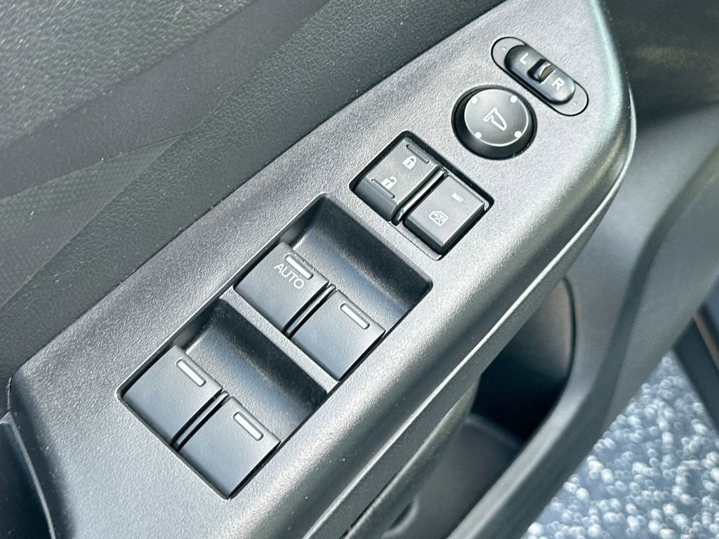 Used 2016 Honda CR-V LX image 17