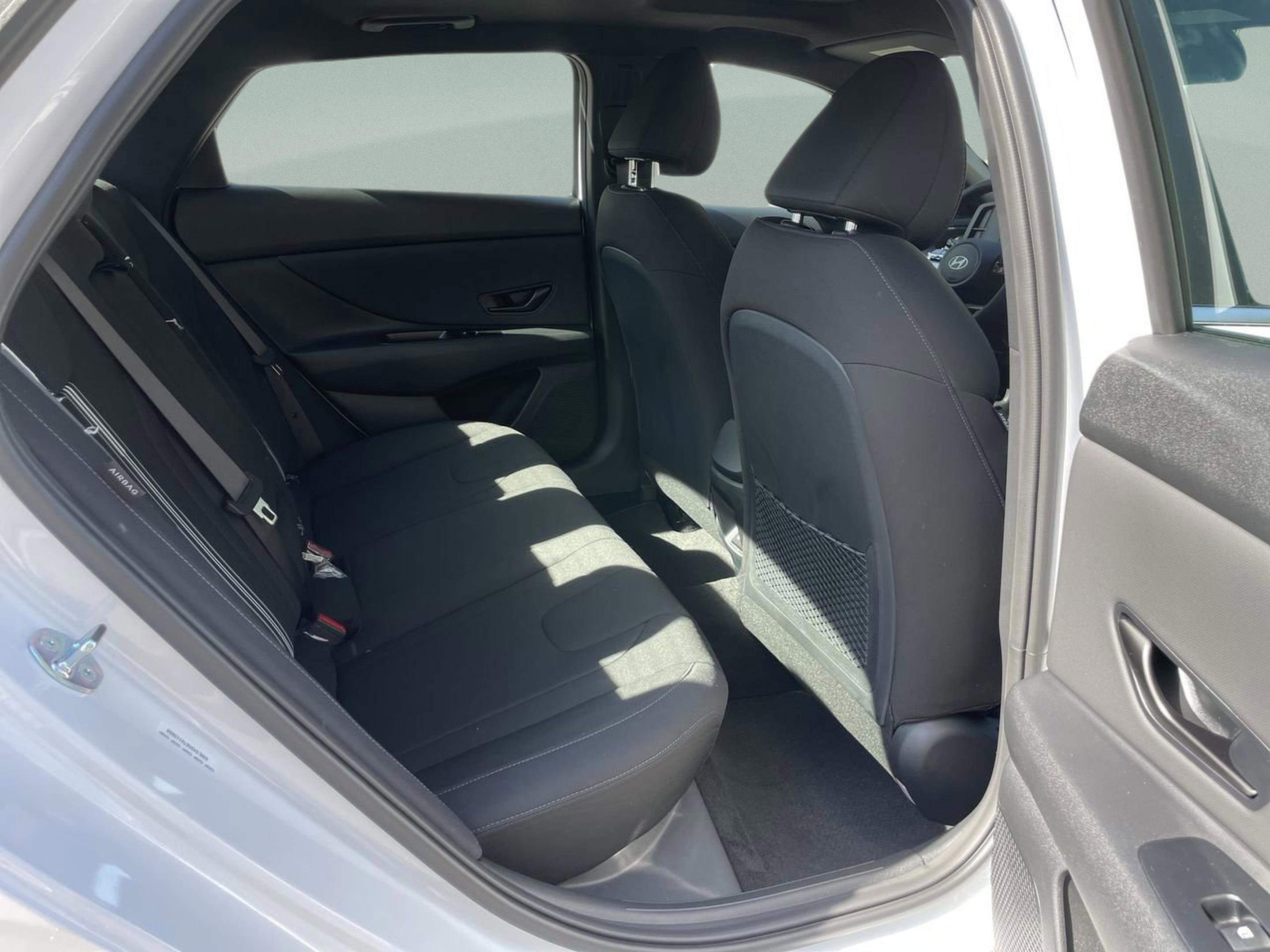 New 2026 Hyundai Elantra SEL Sport image 18