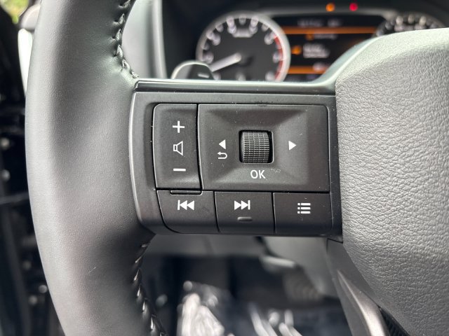 Certified 2025 Nissan Rogue SV AWD/4WD image 26