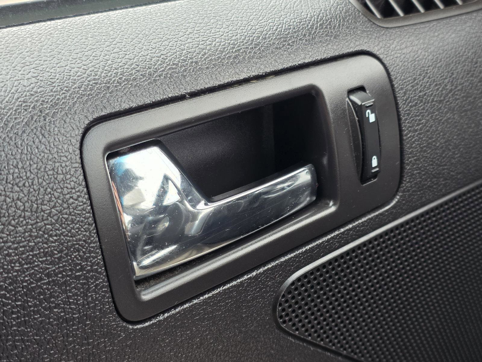 Used 2013 Ford Mustang Premium RWD image 10