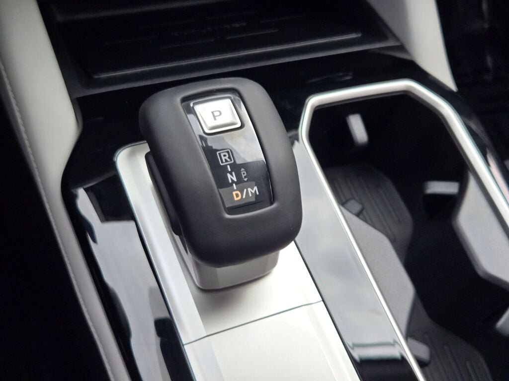 New 2026 Mitsubishi Outlander SE AWD/4WD image 25