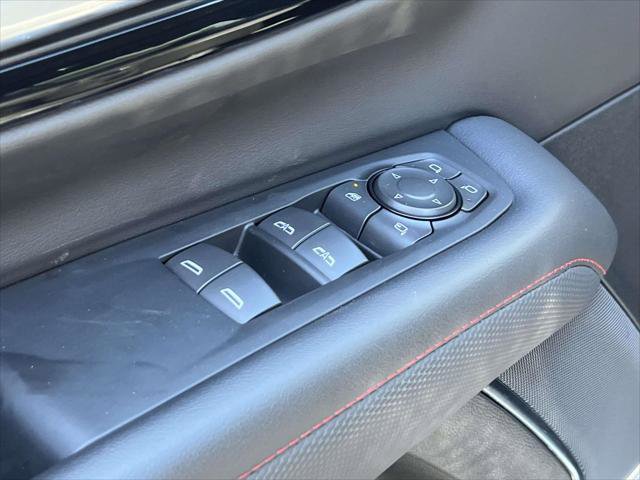 Used 2025 Chevrolet Suburban RST w/ Comfort Package AWD/4WD image 20