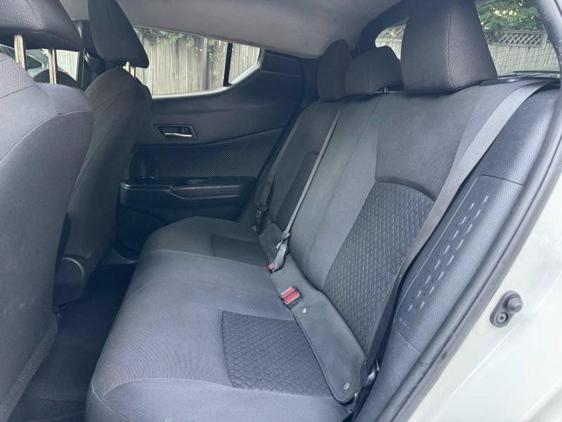 Used 2021 Toyota C-HR LE FWD image 16