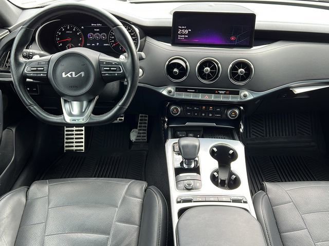 Used 2023 Kia Stinger GT2 RWD image 10
