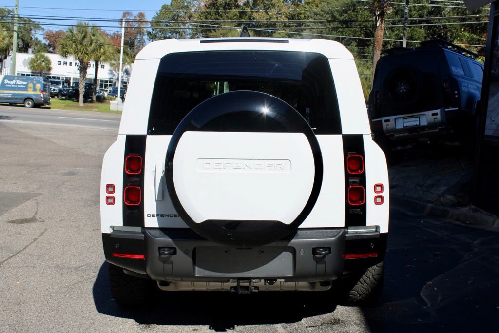 Used 2024 Land Rover Defender 130 Outbound image 8