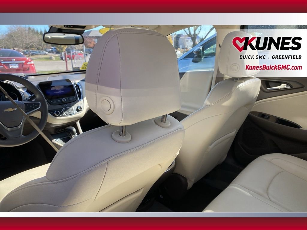 Used 2024 Chevrolet Malibu LT image 30