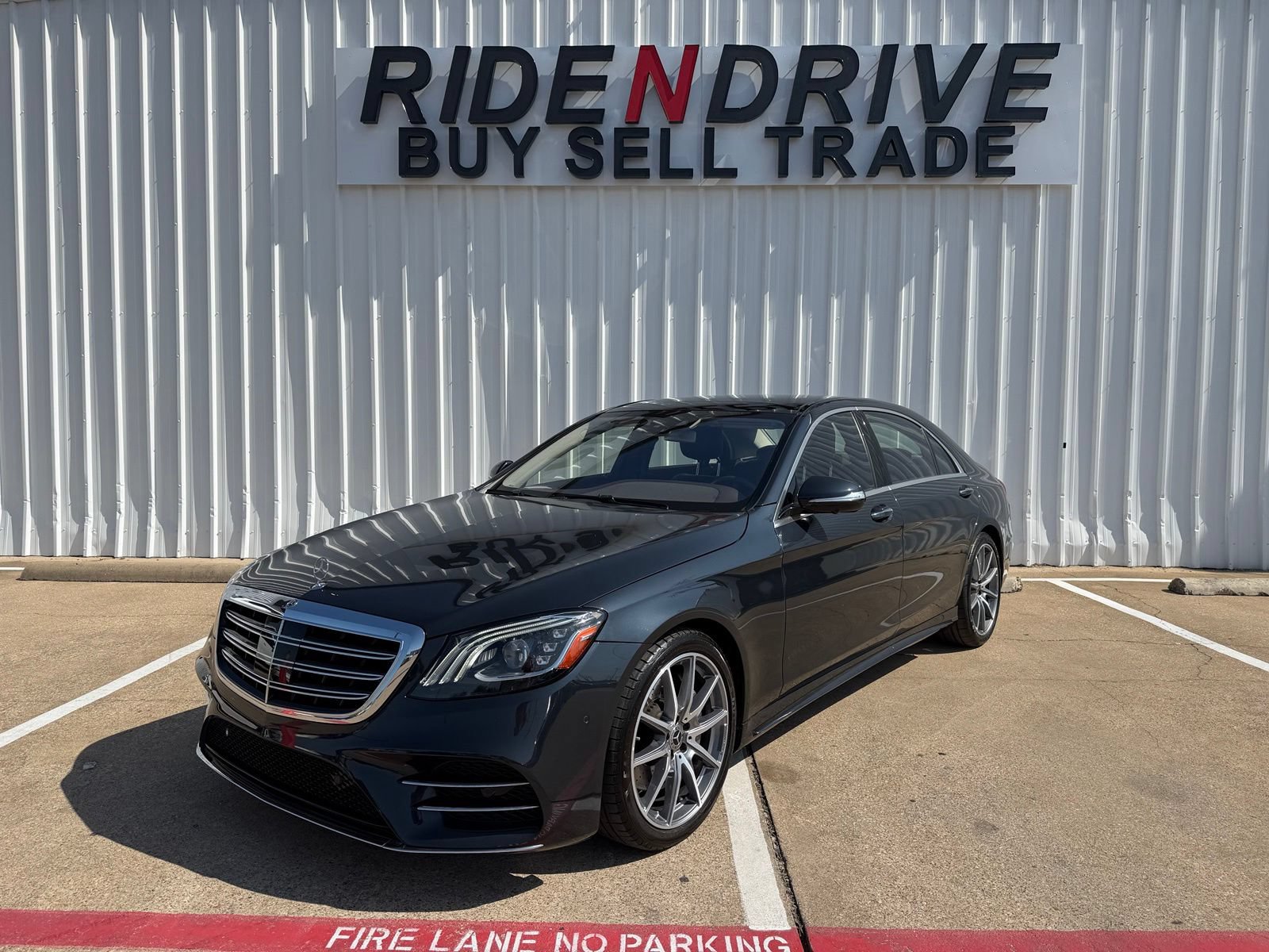 Used 2019 Mercedes-Benz S 560 Sedan image 1