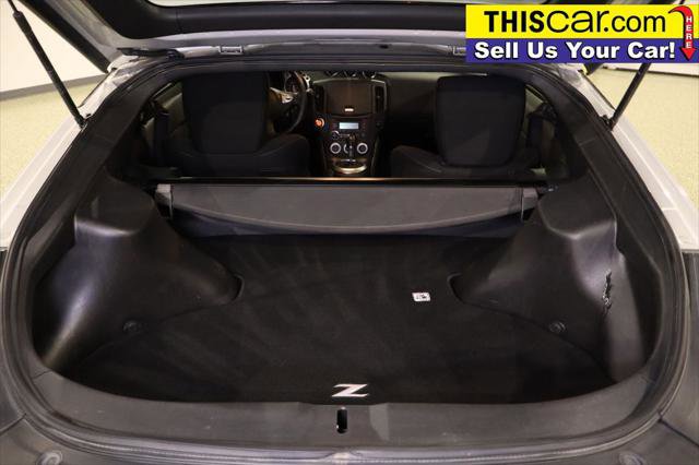 Used 2016 Nissan 370Z w/ Sport Package image 19