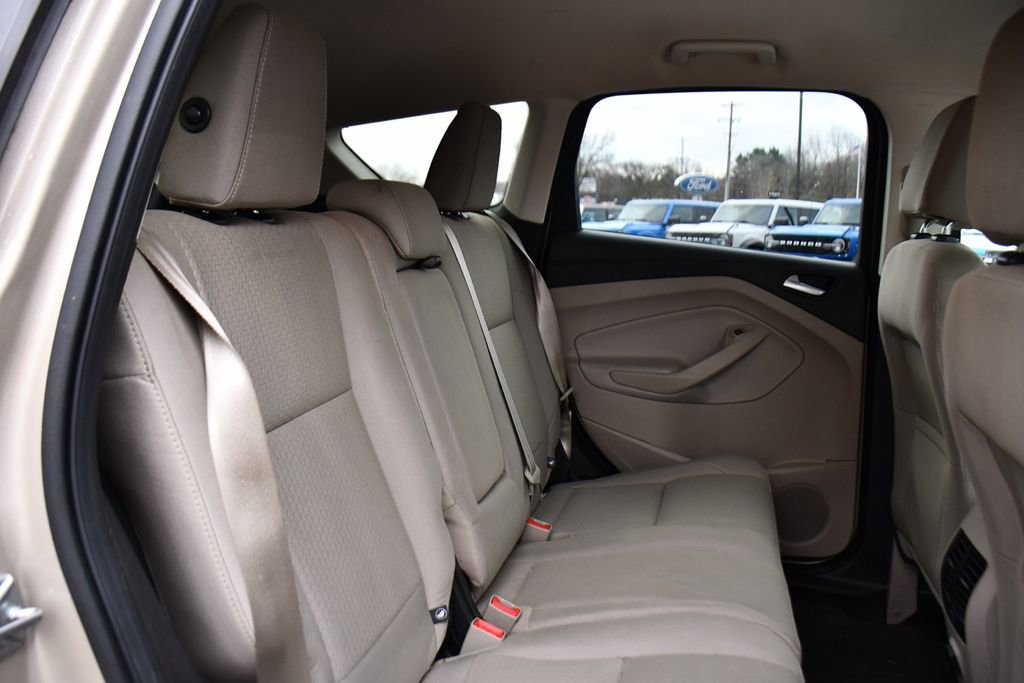 Used 2017 Ford Escape SE FWD image 17