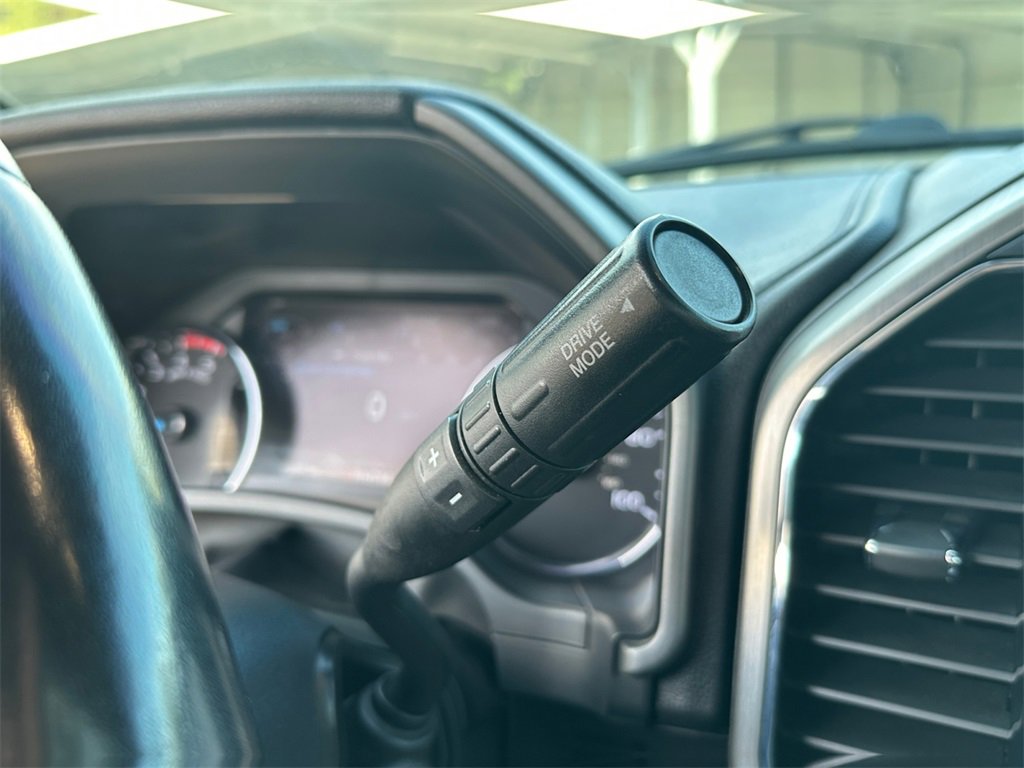 Used 2022 Ford F350 Platinum w/ FX4 Off-Road Package image 28