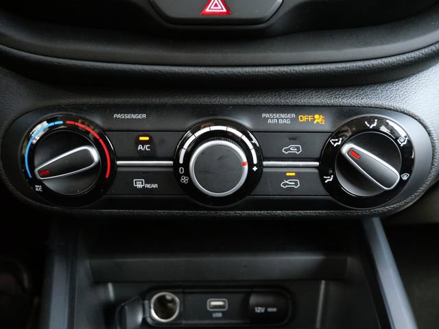 Used 2025 Kia Soul LX FWD image 24
