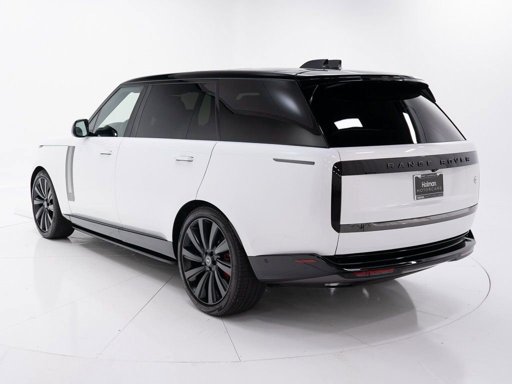 Used 2023 Land Rover Range Rover SV AWD/4WD image 3