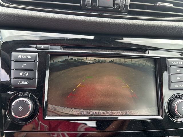 Used 2022 Nissan Rogue Sport SV image 21