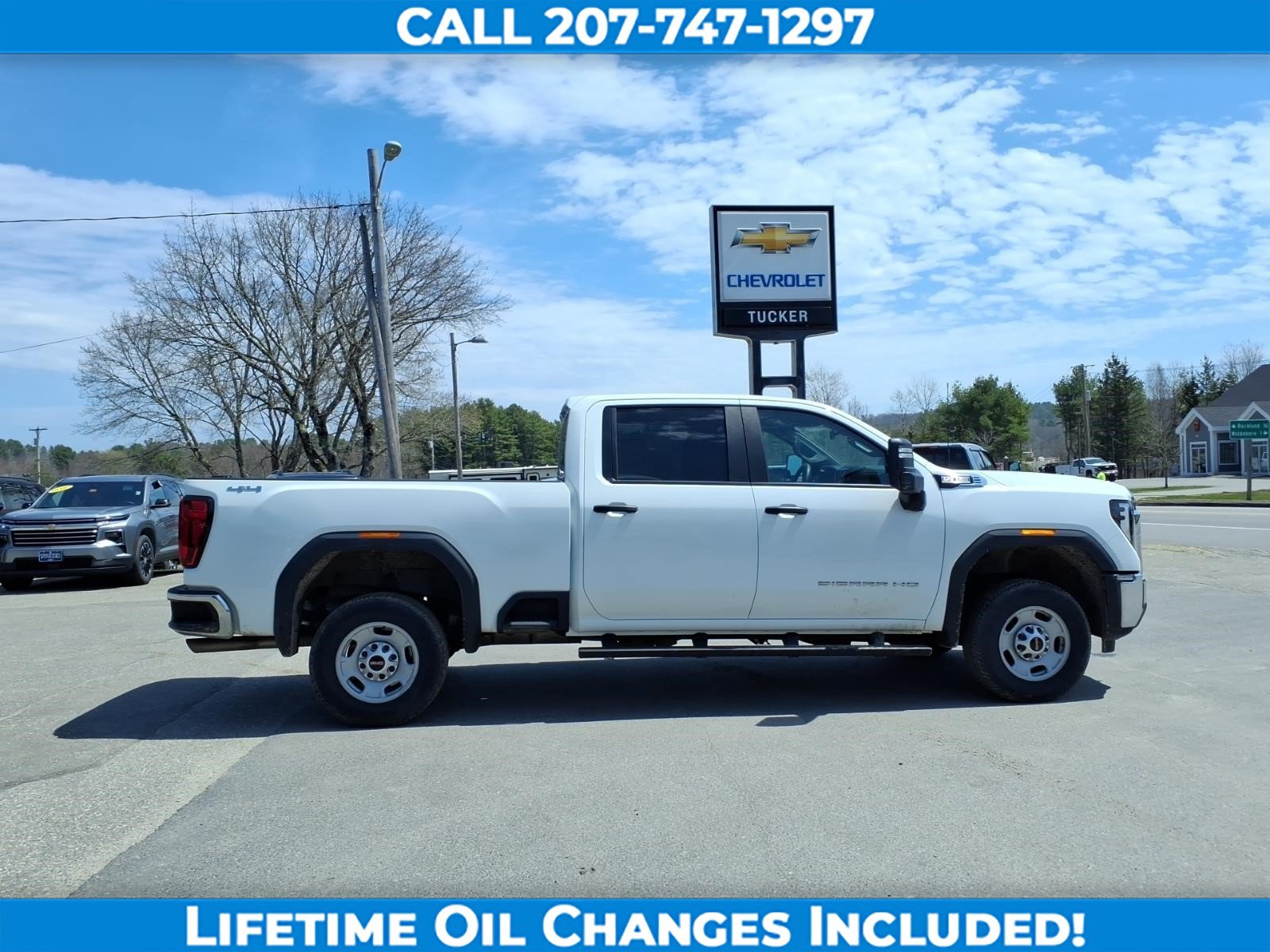 Used 2024 GMC Sierra 2500 Pro w/ 1SA Pro Safety Plus Package AWD/4WD image 4
