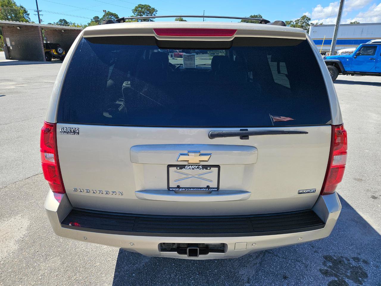 Used 2007 Chevrolet Suburban LT w/ LT Preferred Equipment Group AWD/4WD image 5