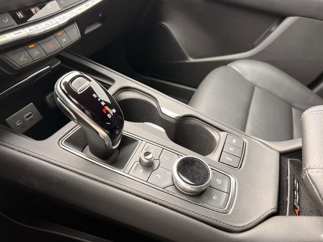 Certified 2022 Cadillac XT4 Premium Luxury w/ Enhanced Visibility Package image 21