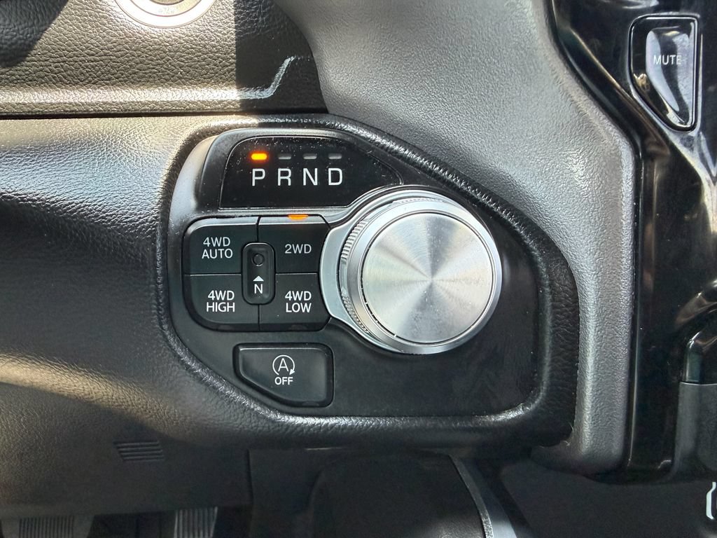 Used 2023 RAM 1500 Laramie AWD/4WD image 22