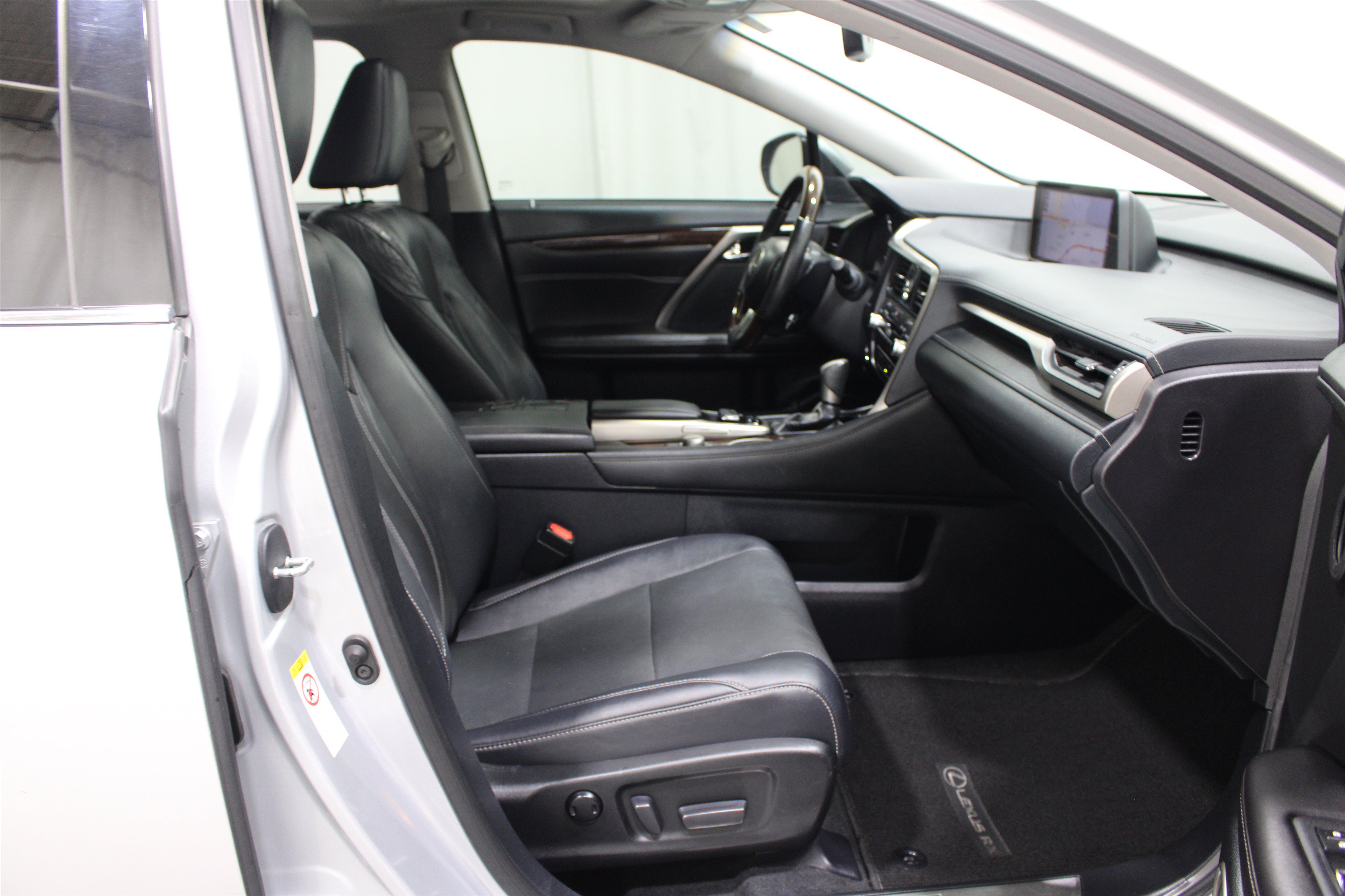 Used 2016 Lexus RX 350 FWD w/ Premium Package image 27