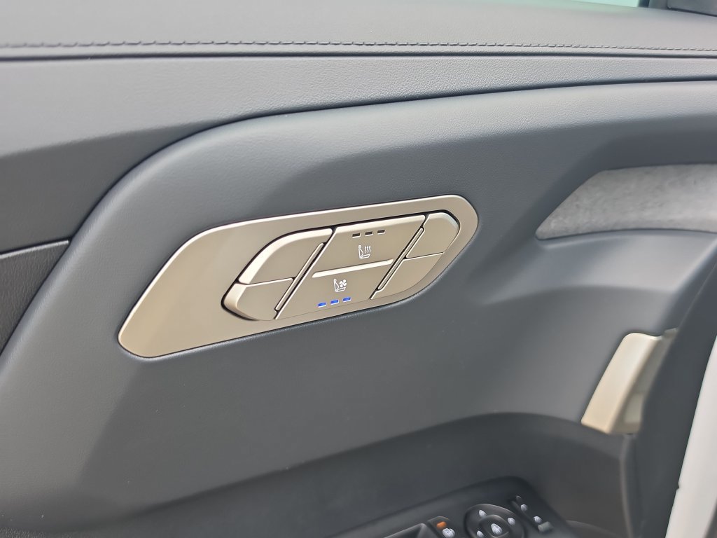 New 2027 Kia Telluride EX FWD image 19
