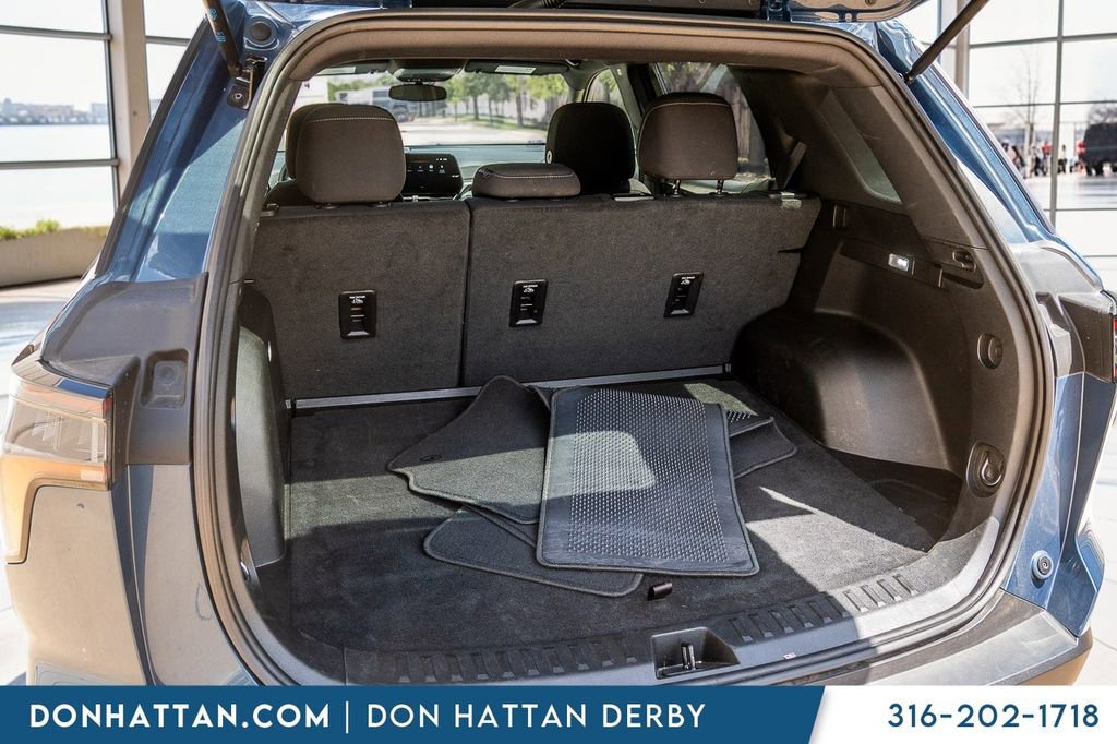 Used 2025 Chevrolet Equinox LT FWD image 28