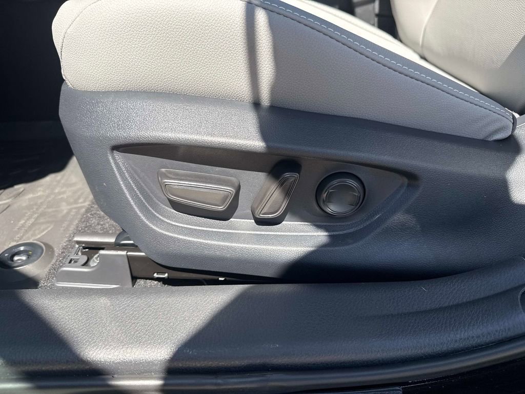 New 2026 Toyota Camry SE image 19