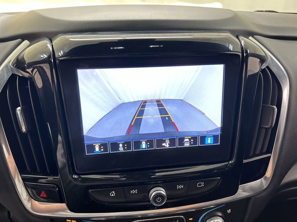 Used 2023 Chevrolet Traverse High Country w/ LPO, Floor Liner Package AWD/4WD image 15