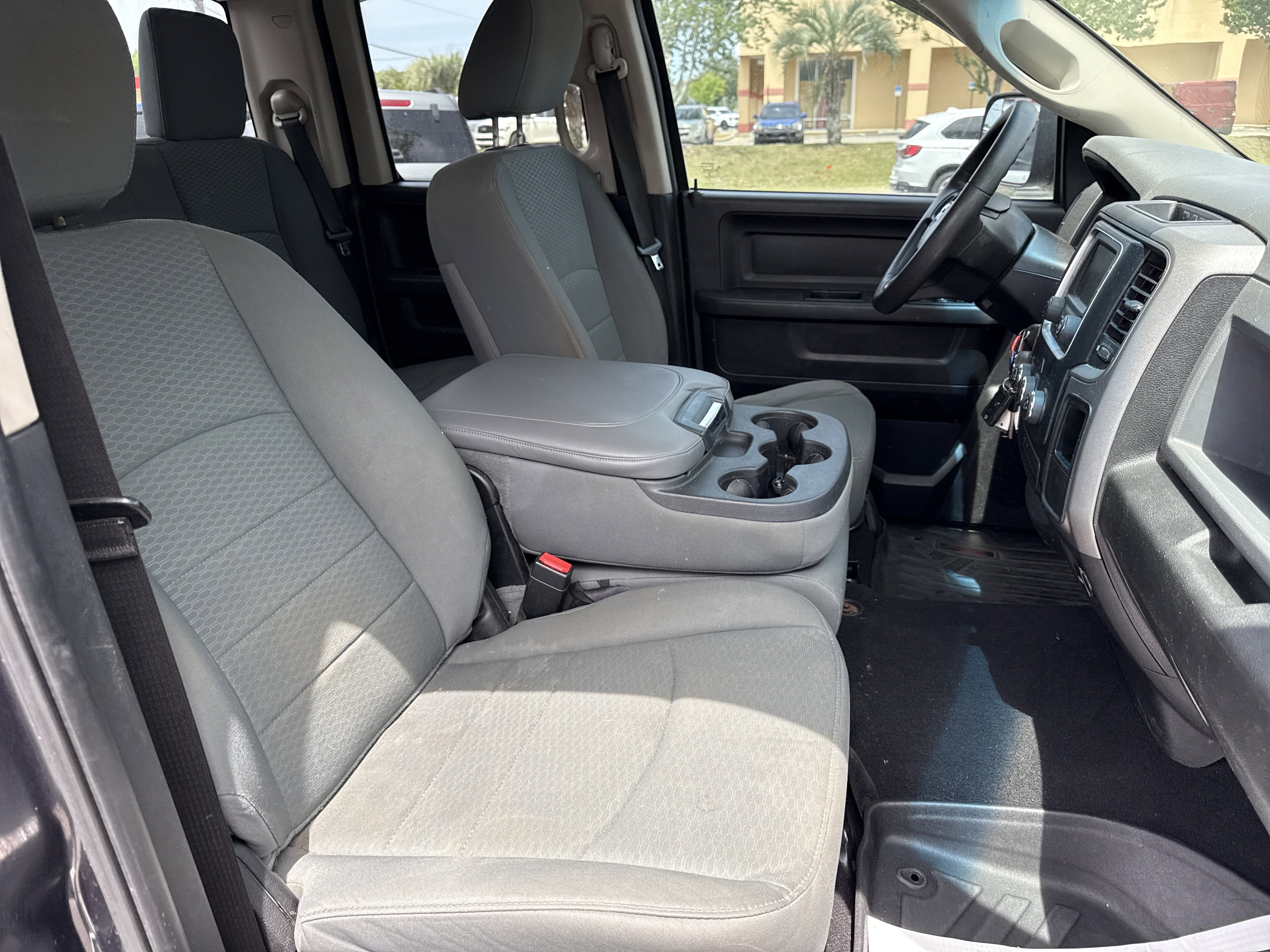 Used 2014 RAM 1500 Express RWD image 20