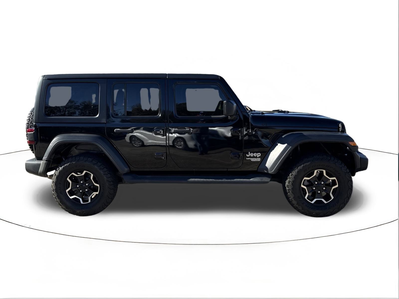 Used 2018 Jeep Wrangler Unlimited Sport S image 2