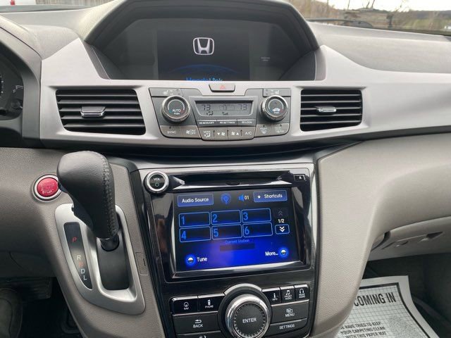 Used 2014 Honda Odyssey Touring Elite image 13