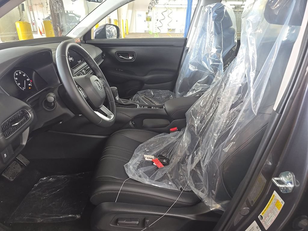 Used 2026 Honda HR-V EX-L image 13