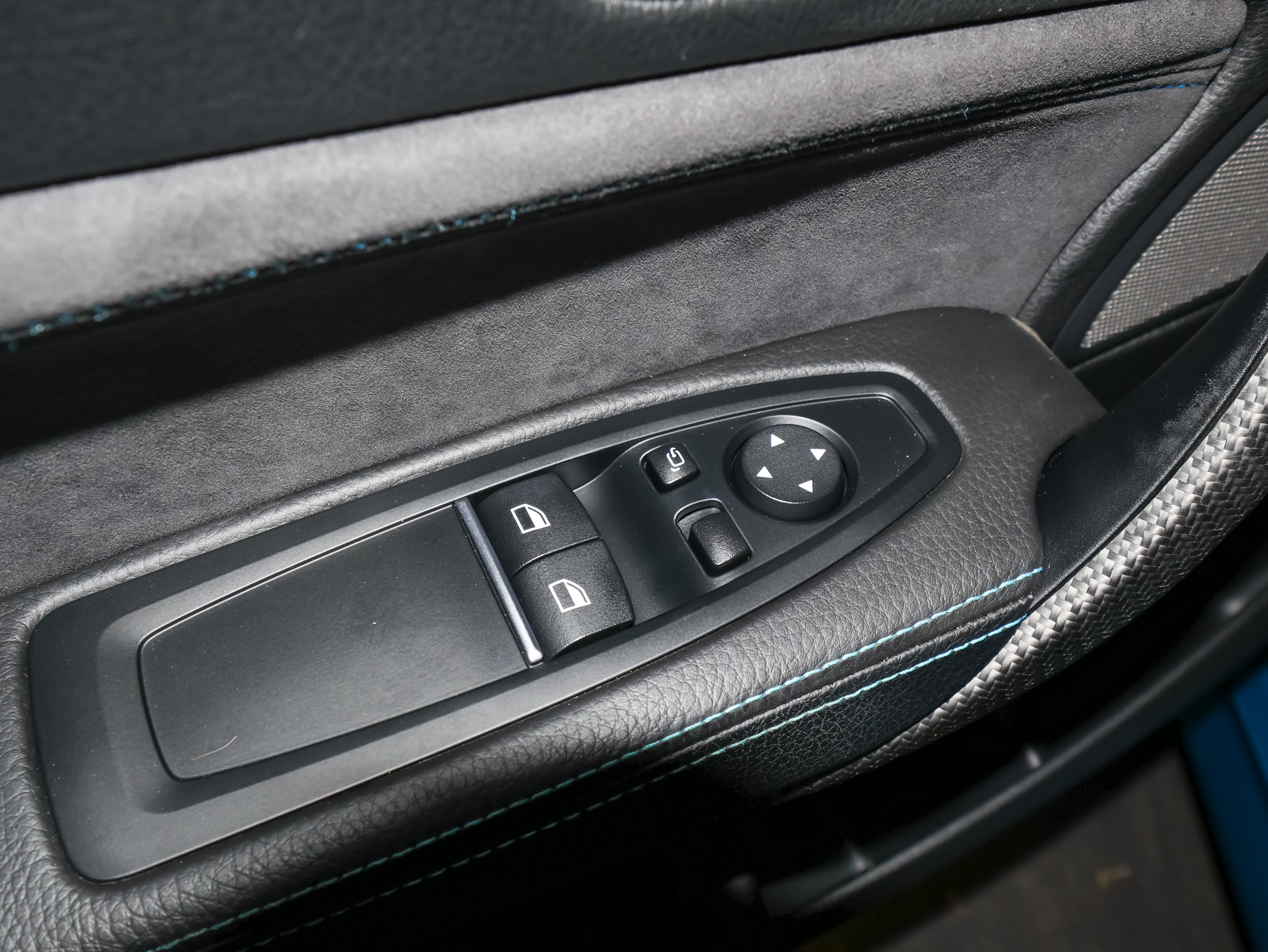 Used 2020 BMW M2 Competition w/ Executive Package RWD image 19