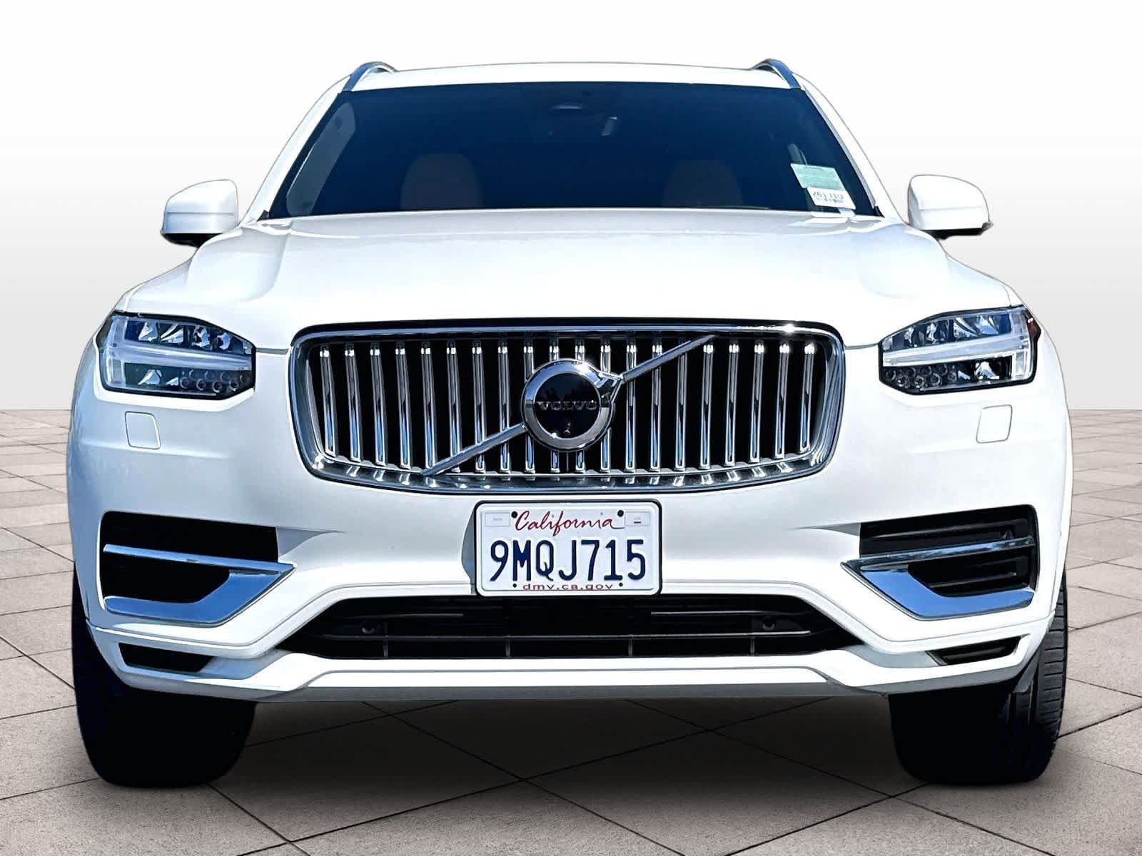 Used 2025 Volvo XC90 T8 Ultra w/ Protection Package Premier AWD/4WD image 3